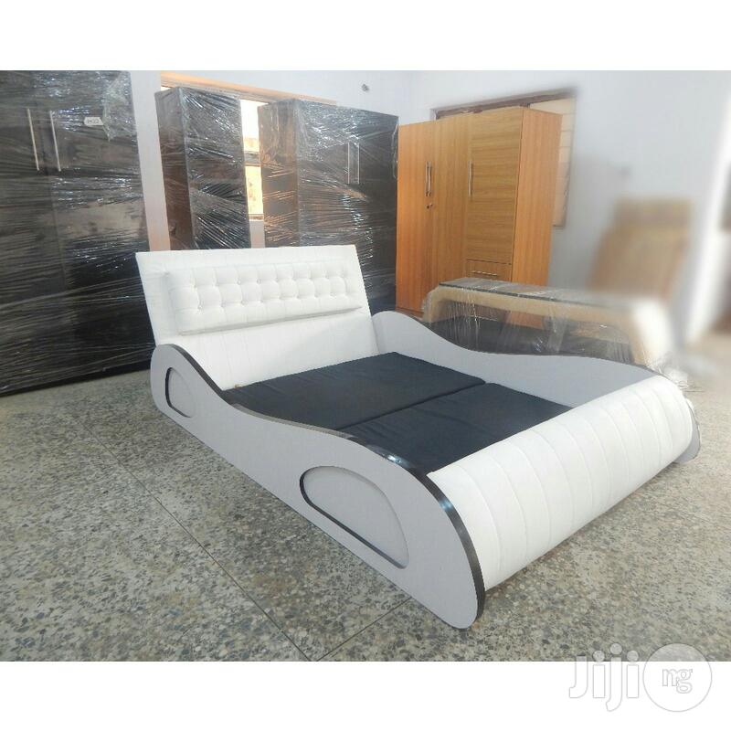 Ace Nigerian Design Leather Bed Frame)