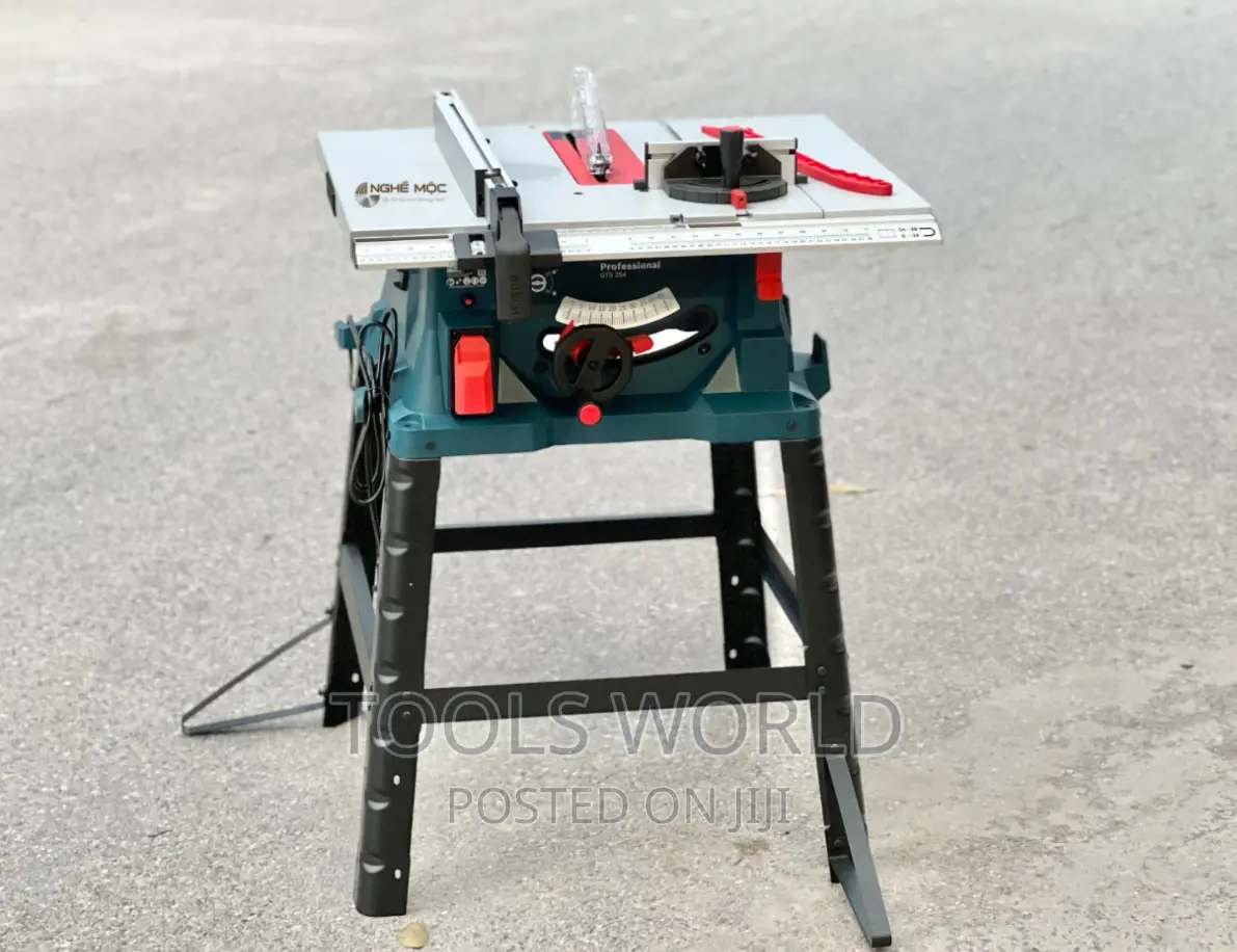 Bosch Professional Table Saw GTS 254