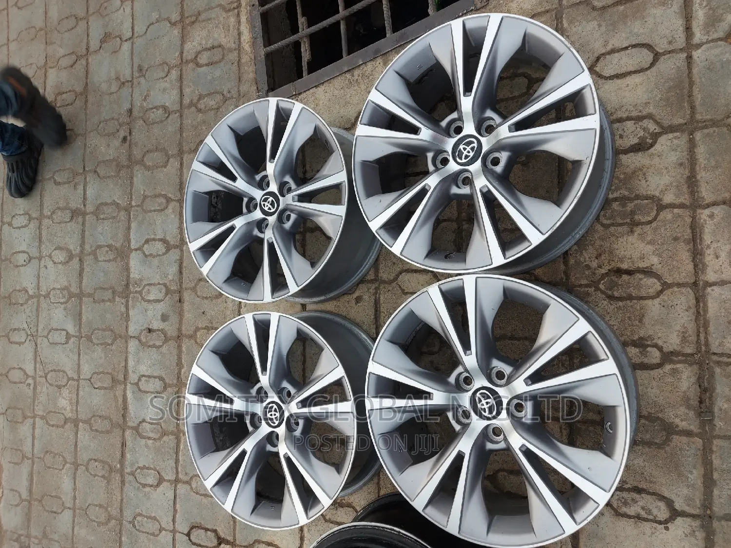 18rim Toyota Highlander