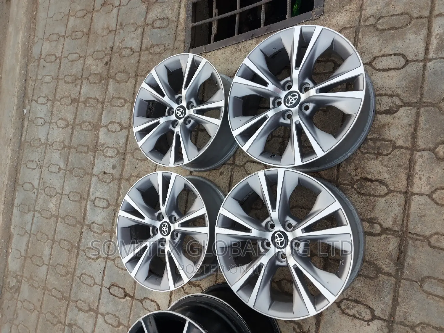 18rim Toyota Highlander
