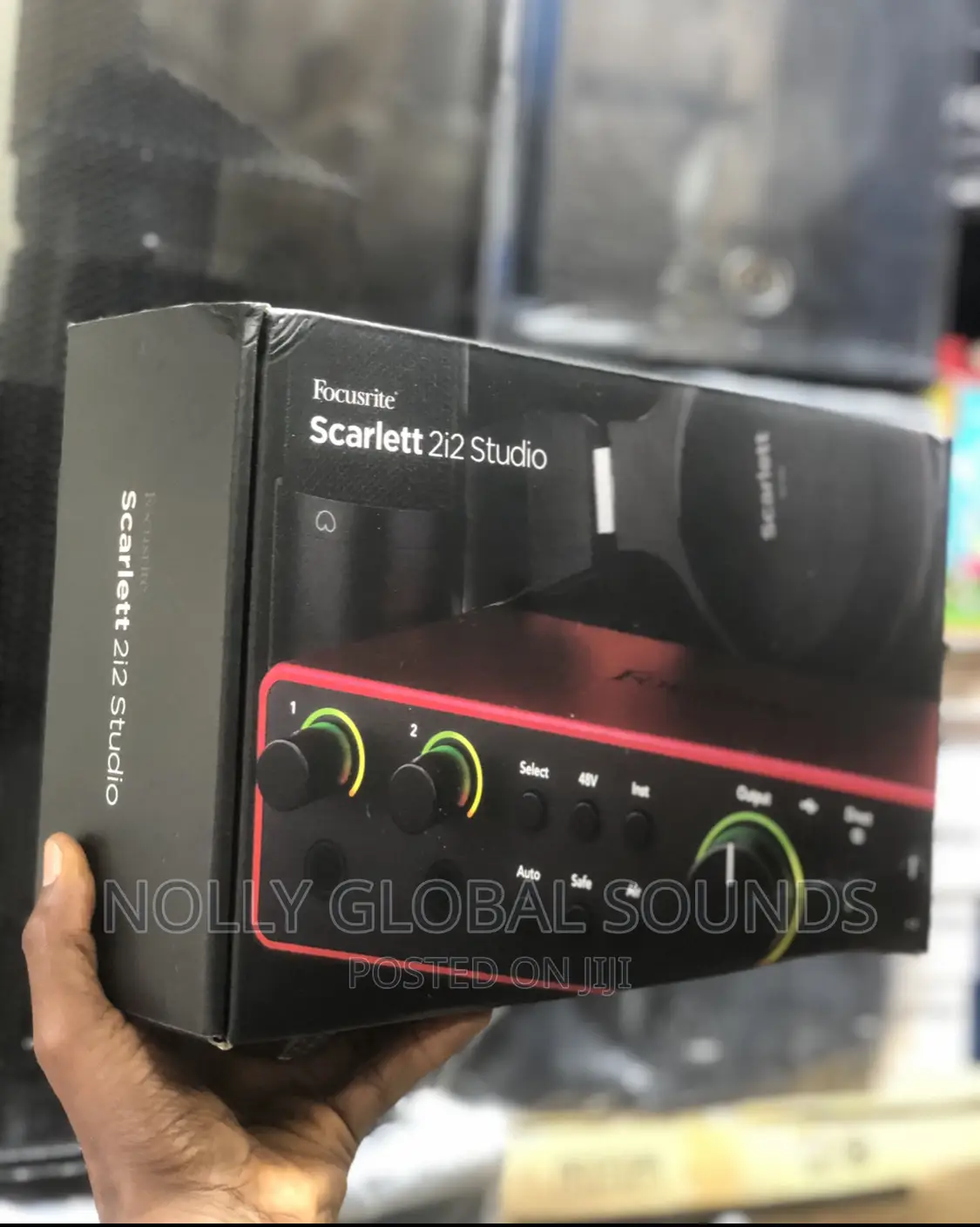 Focusrite Scarlett 2i2 Studio 4th Gen Usb Soundcard With Mic
