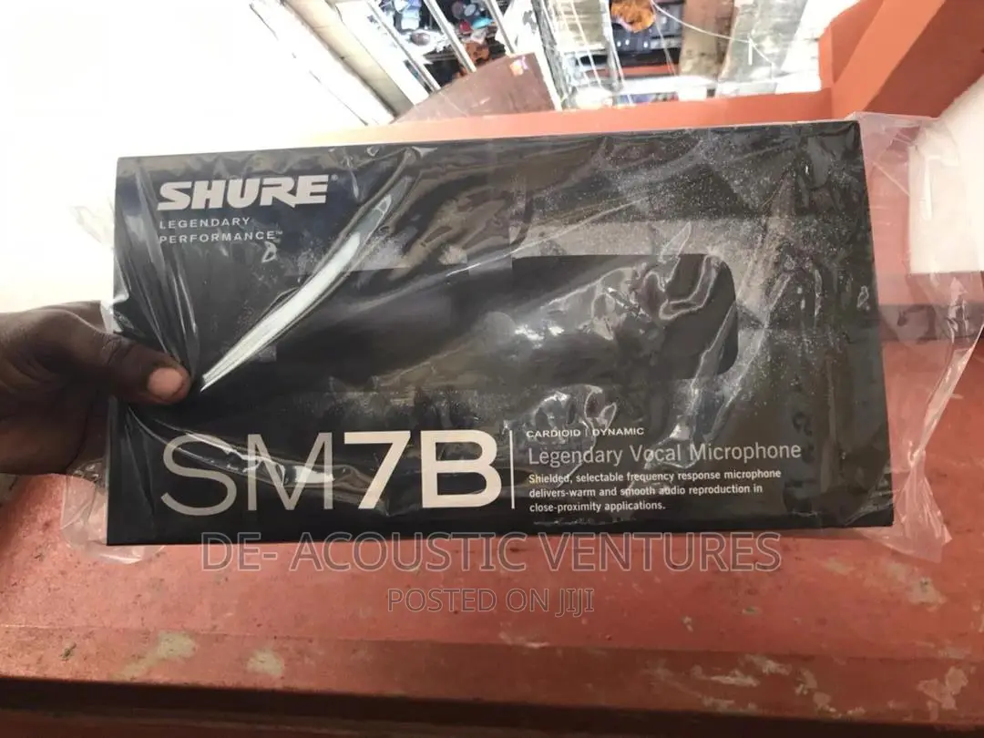 SM 7B Shure Wireless Microphone