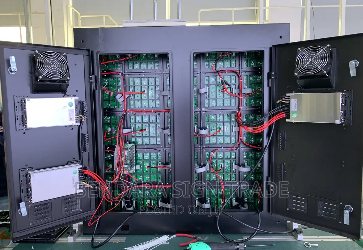 P5 Outdoor 960mm by 960mm Video Cabinet LED