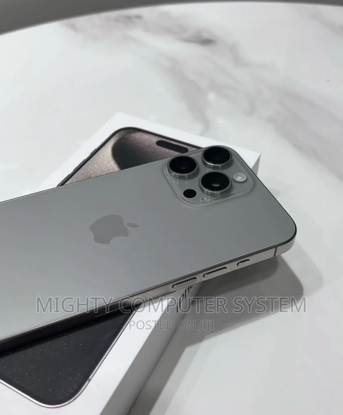 New Apple iPhone 15 Pro Max 256 GB Silver
