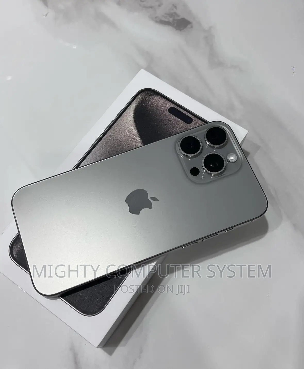 New Apple iPhone 15 Pro Max 256 GB Silver