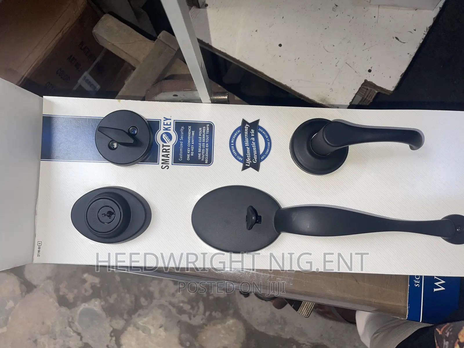 Weiser Black Entry Handle Set With Interior Knob
