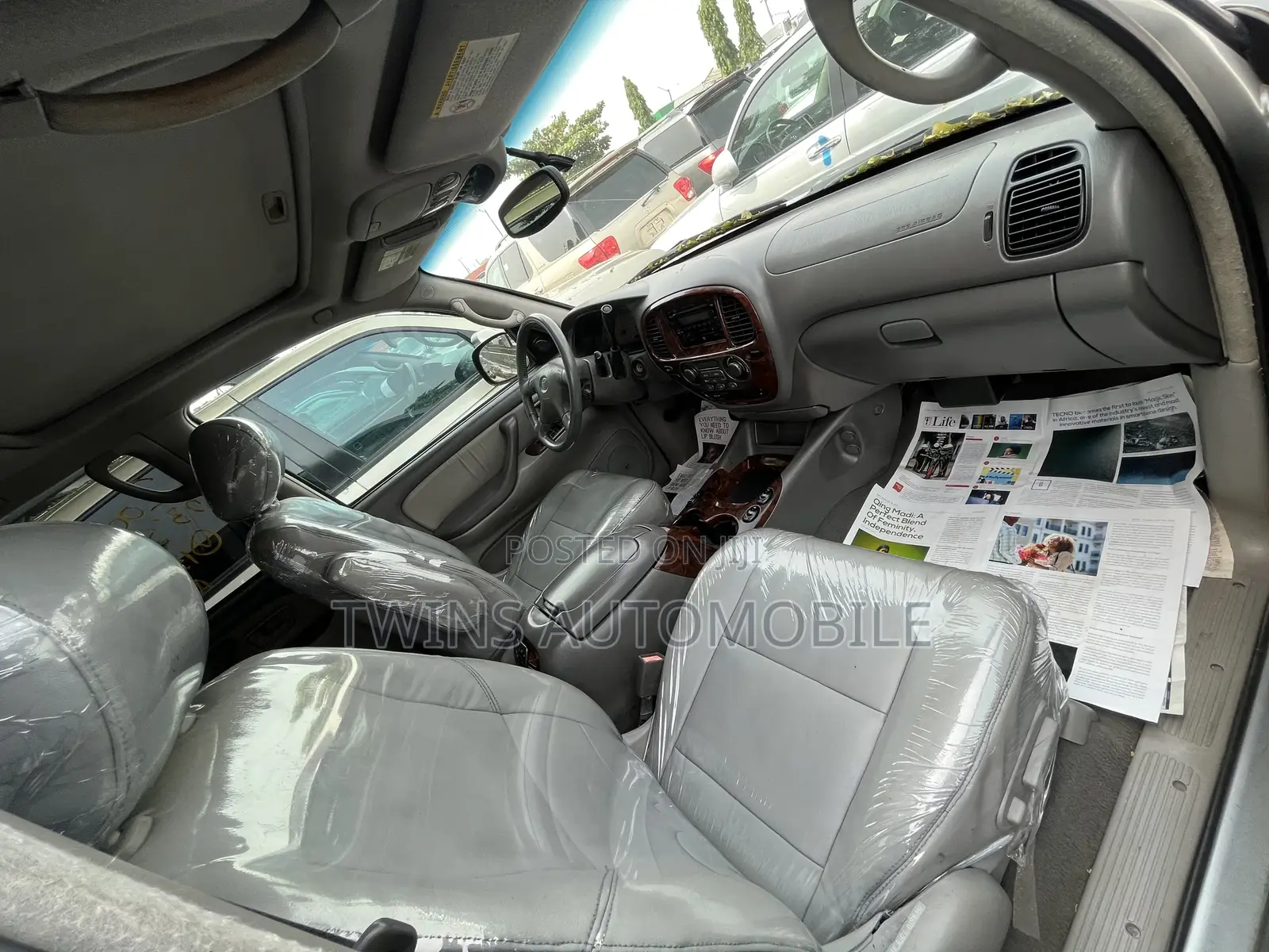 Toyota Sequoia 2004 Silver