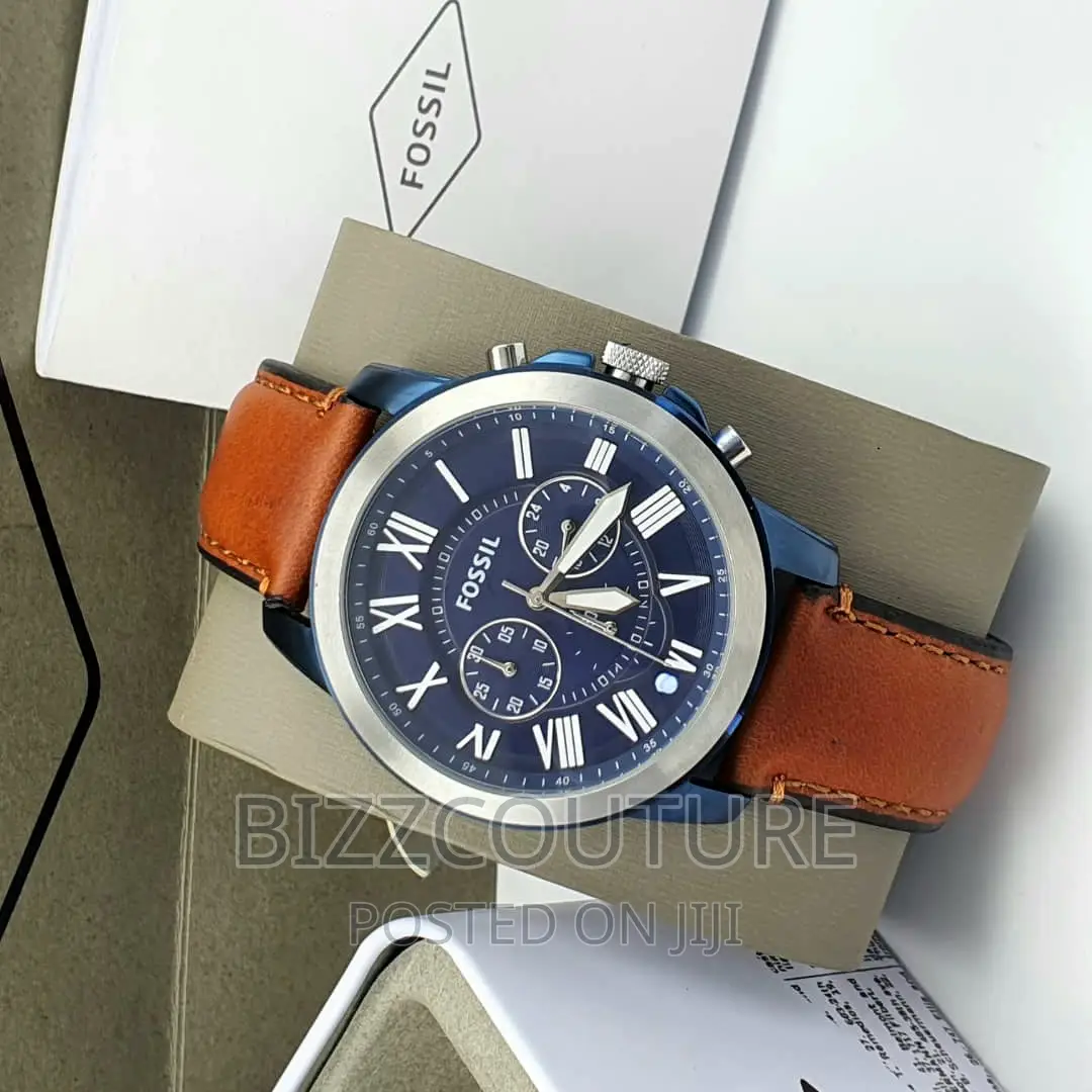 Original FOSSIL Leather Strap Watch Available in Store
