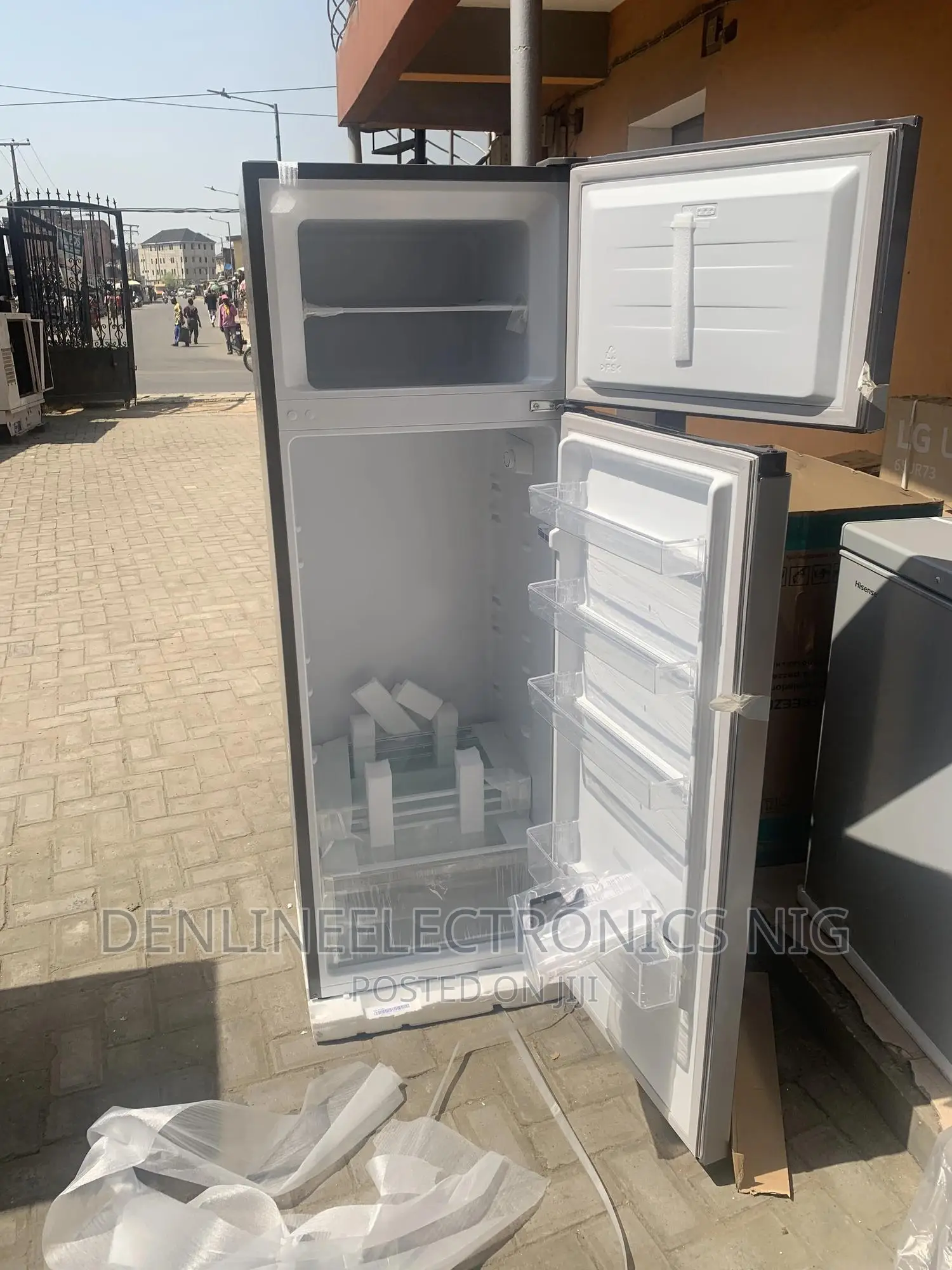 Hisense 240liters Double Door Refrigerator