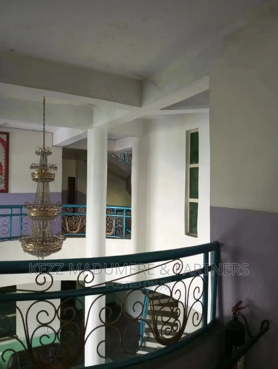 For Sale: Non Functional 35 RMS Hotel