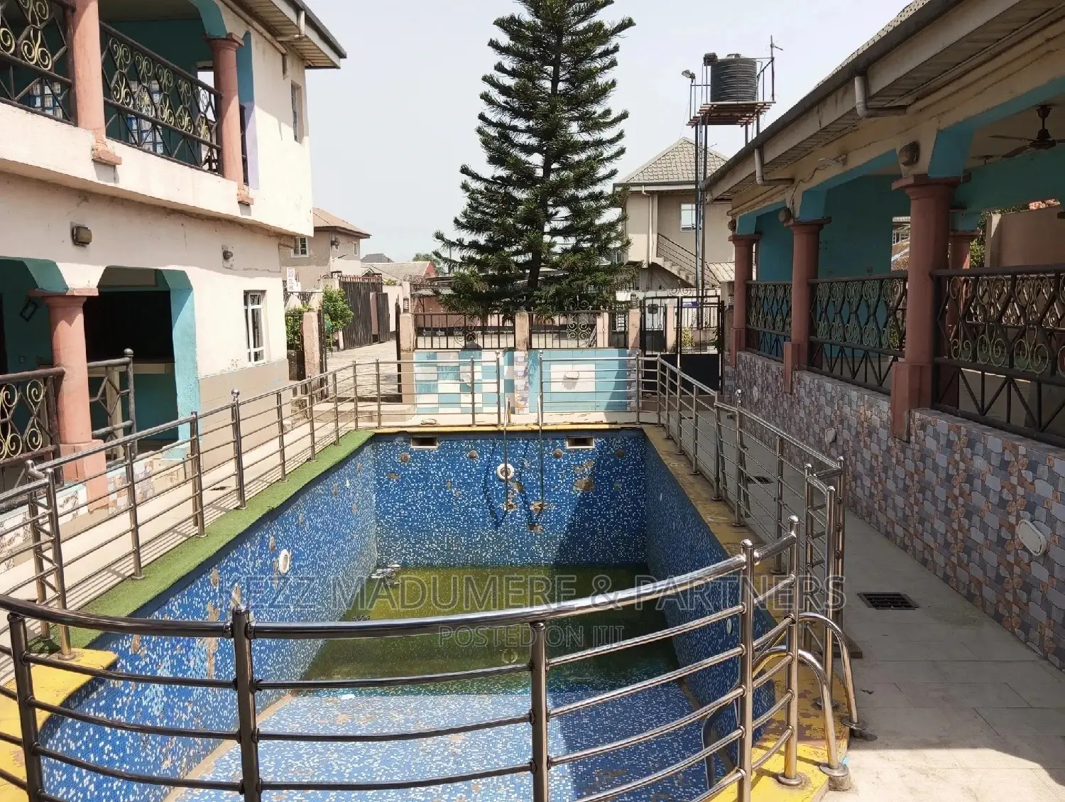 For Sale: Non Functional 35 RMS Hotel
