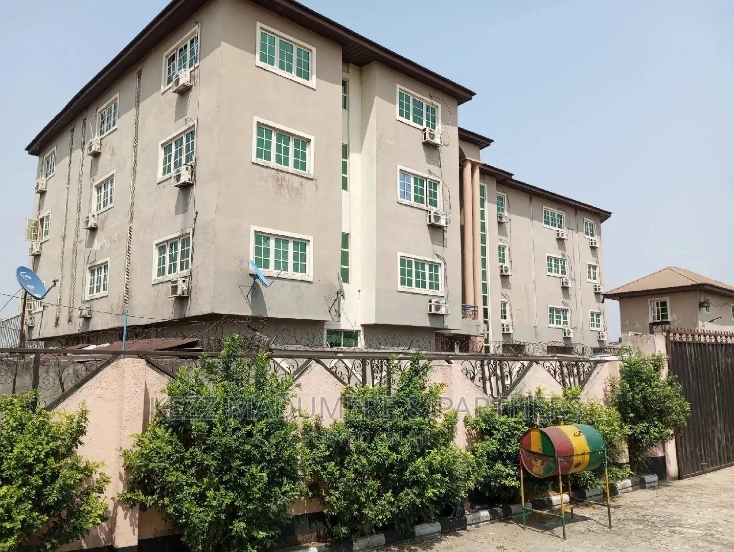 For Sale: Non Functional 35 RMS Hotel