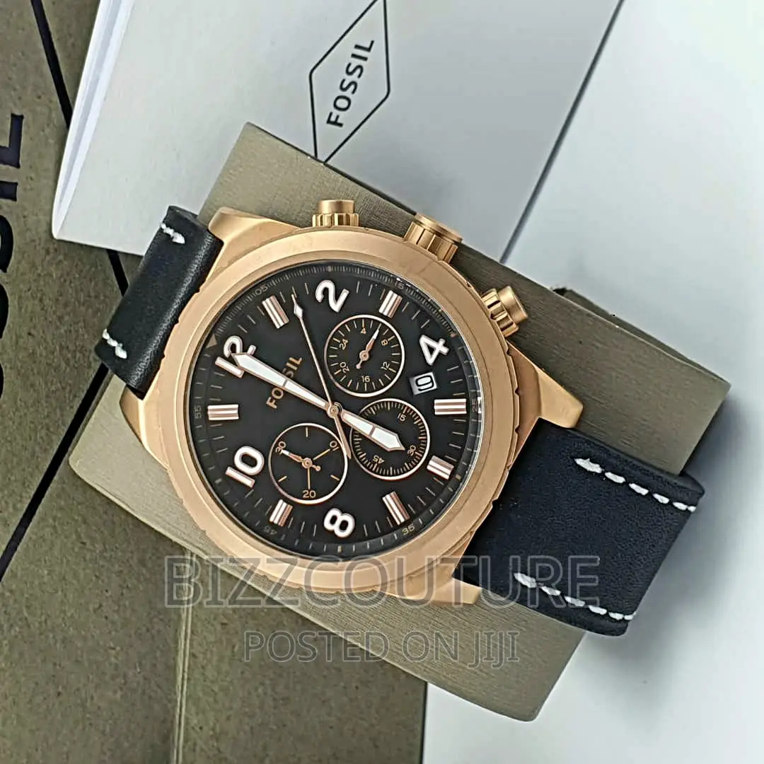 Original FOSSIL Leather Strap Watch Available in Store
