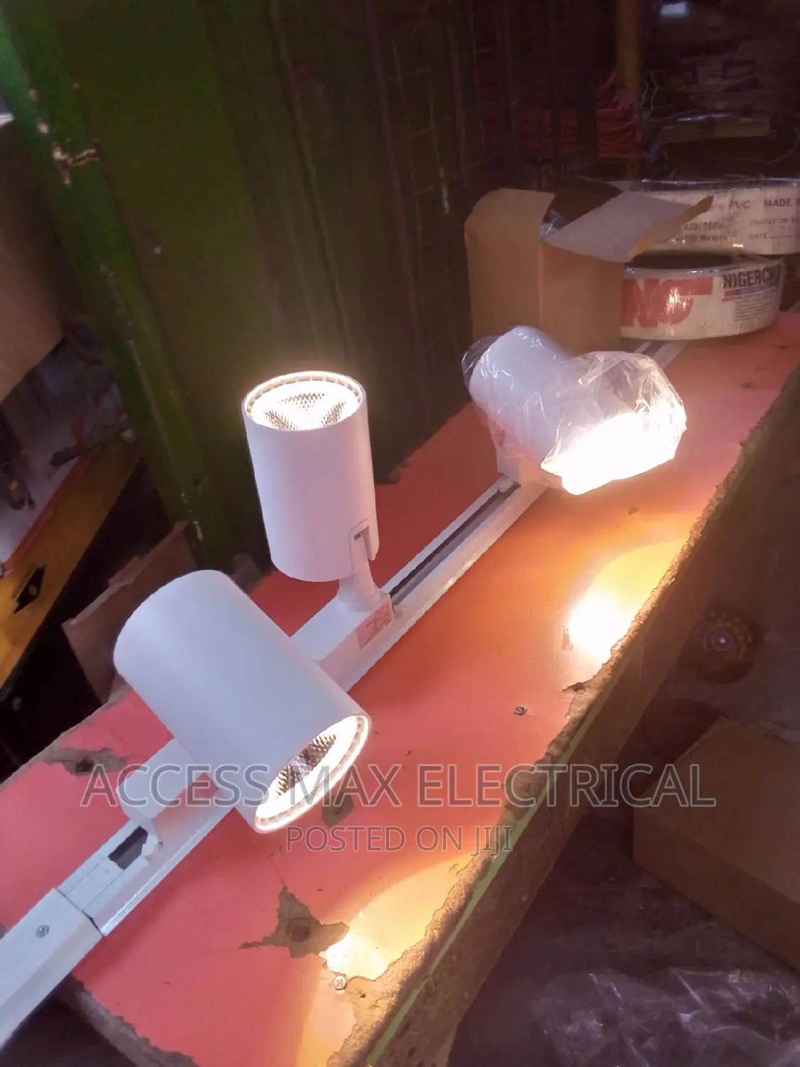 40 Watt 3in1 Led Track Light (Which Body)