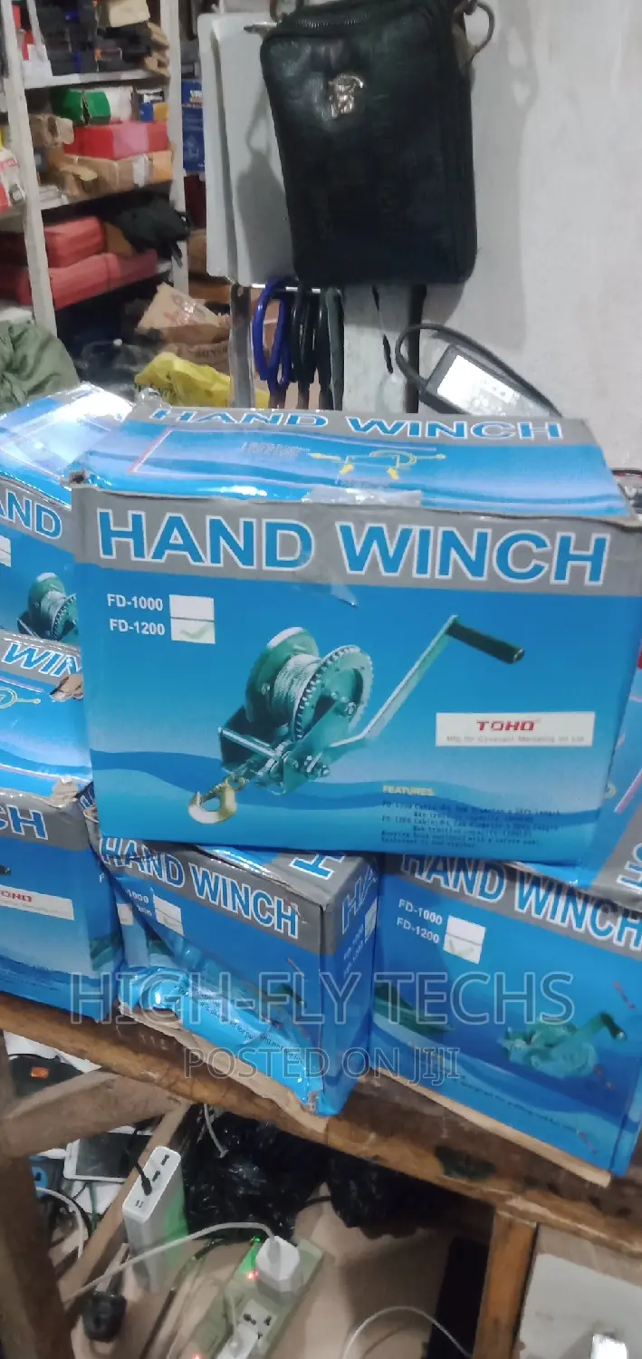 Heavy Duty Hand Winch 1200 LBS With 32 Ft Steel Wire Rope