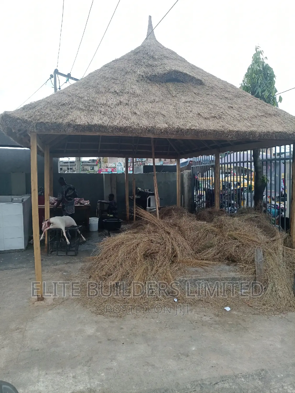 Master Builder Bush Bar Gazebo Hut