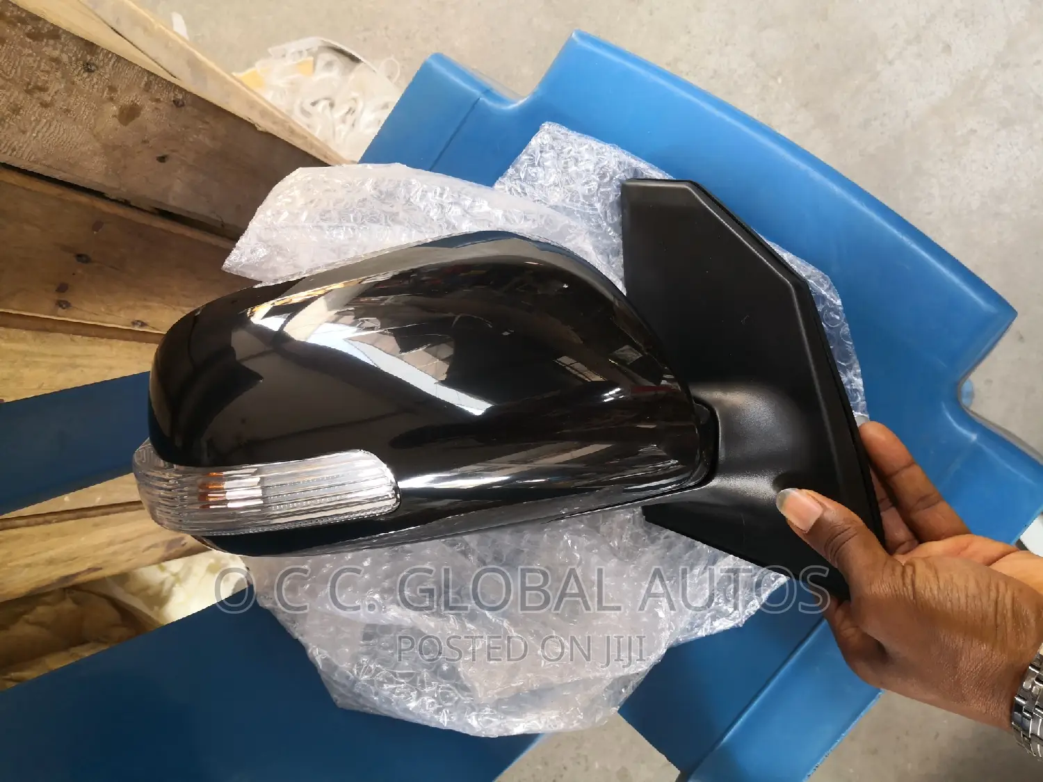 Side Mirror With Light for All Cars Available