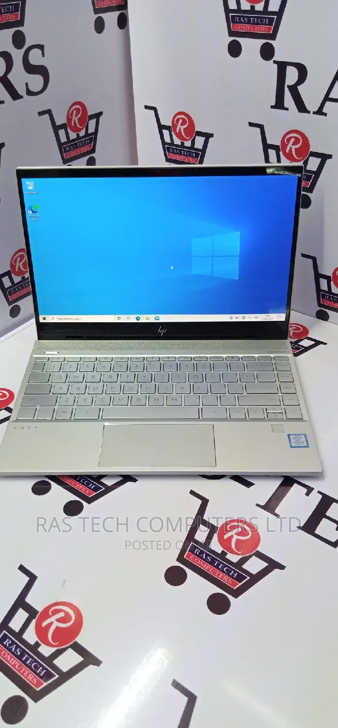 Laptop HP EliteBook 830 G7 32GB Intel Core I7 SSD 512GB