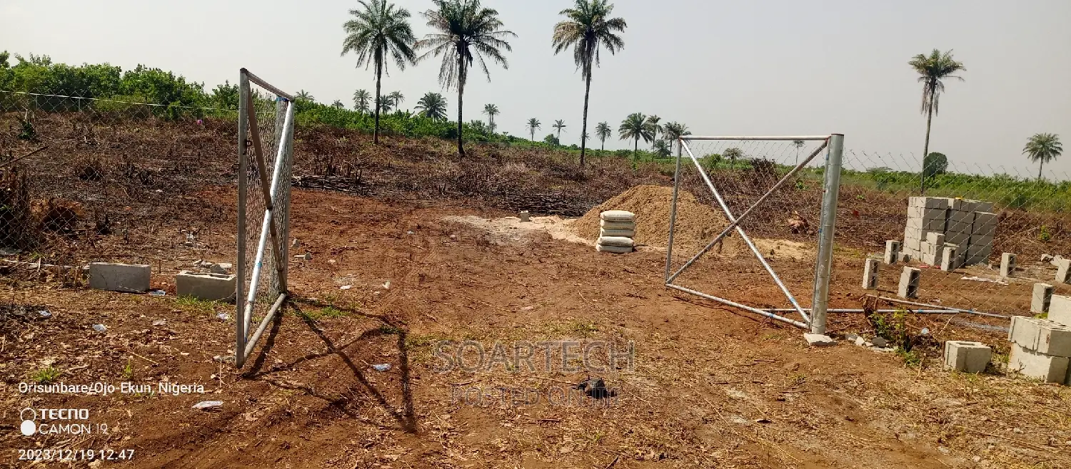 Chain Link Farm Fencing With Straightened Wire