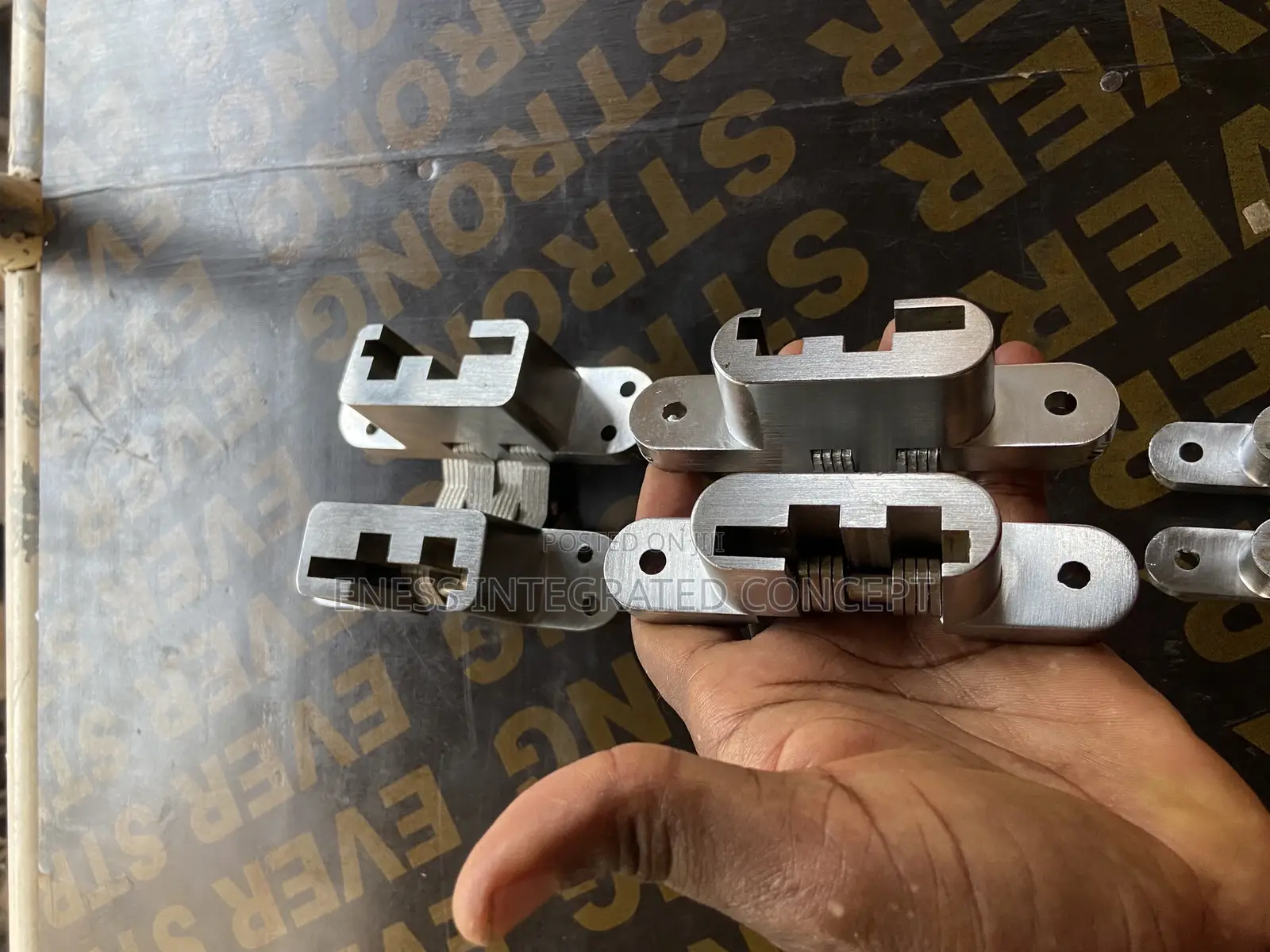 Concealed / Hidden Hinges - Medium Size