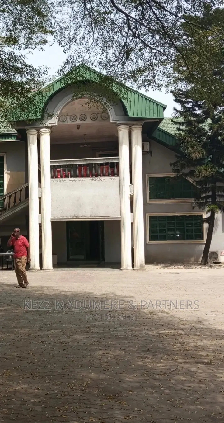 For Sale Functional Bar With 11 RMS Hotel