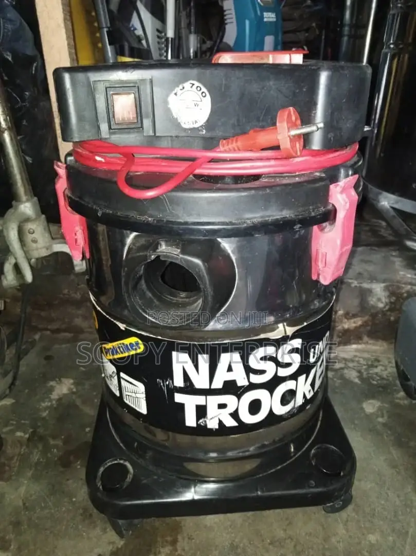 30 Liters Vaccum Cleaner
