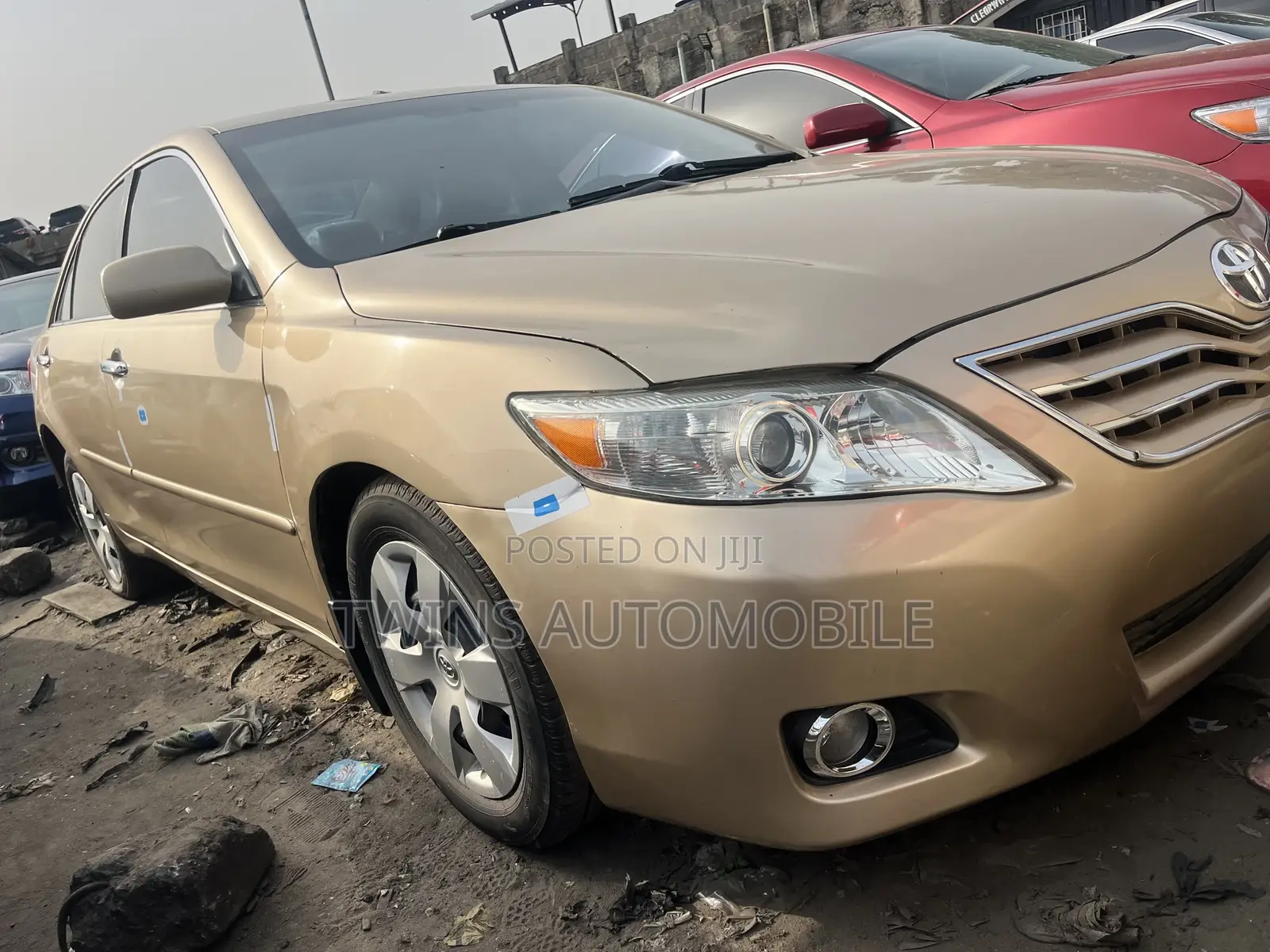 Toyota Camry 2010 Gold