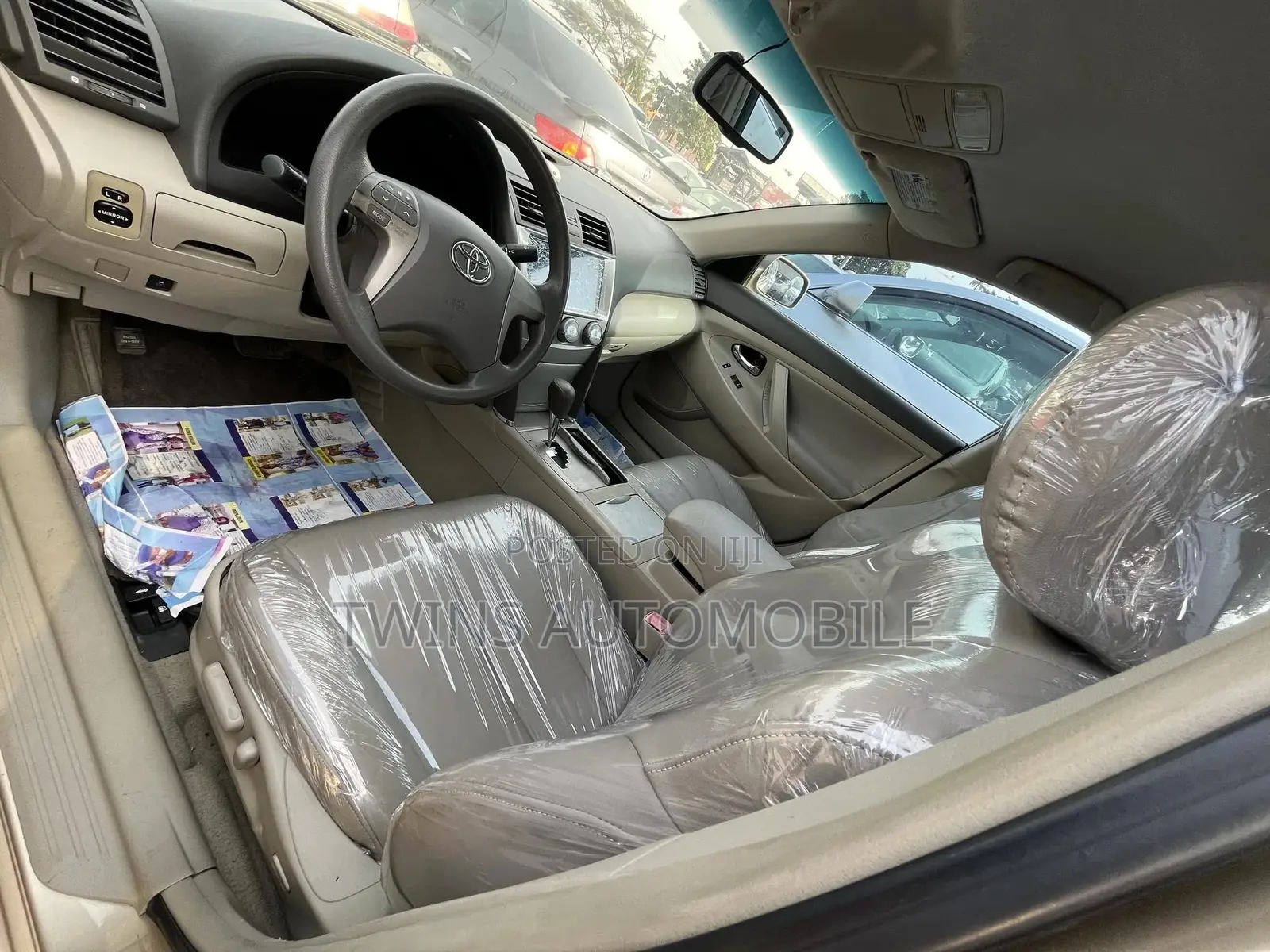 Toyota Camry 2010 Gold