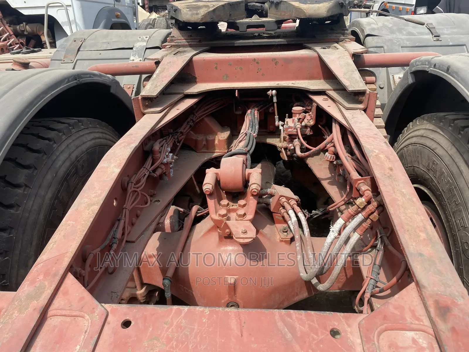 Iveco 10 Tyres 2002 White