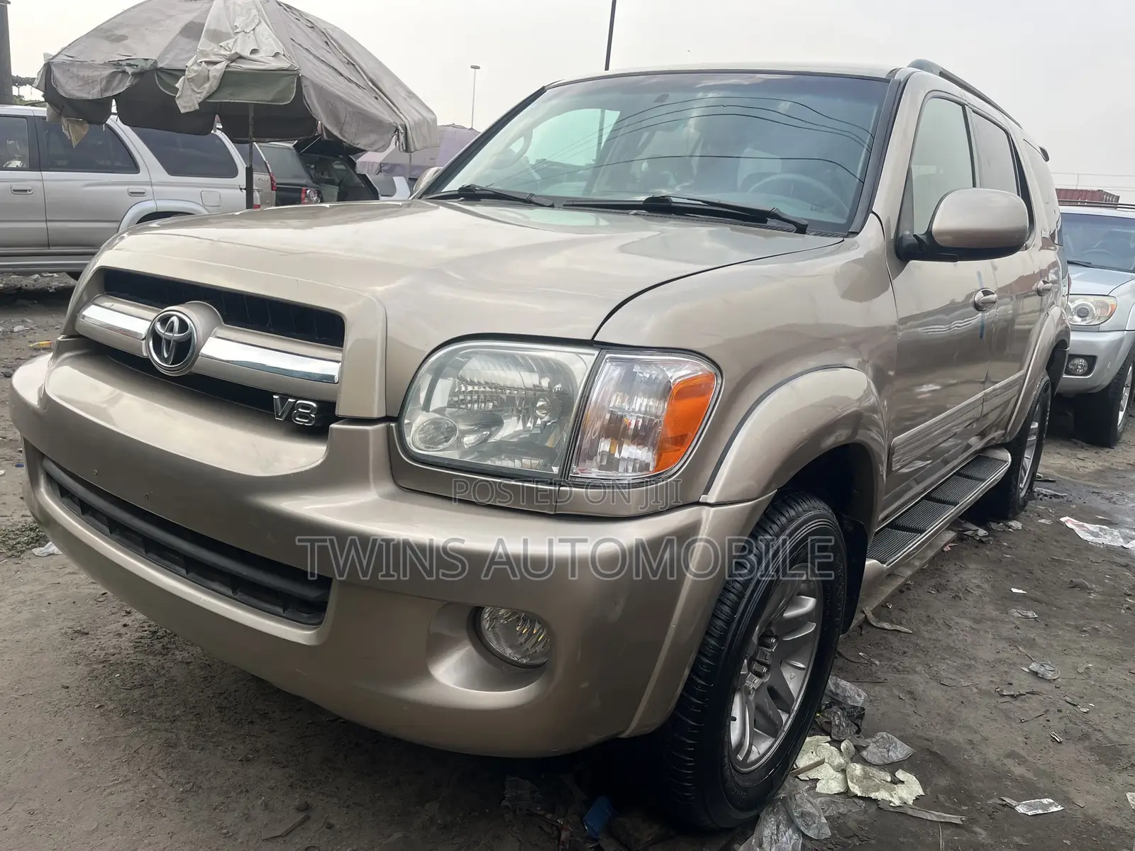 Toyota Sequoia 2007 Gold