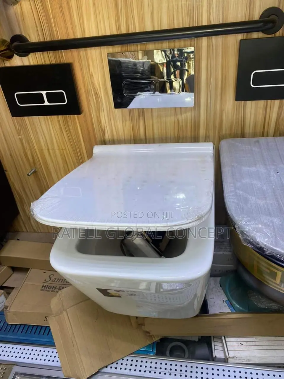 Square Concealed Cistern Wall Hanged Toilet