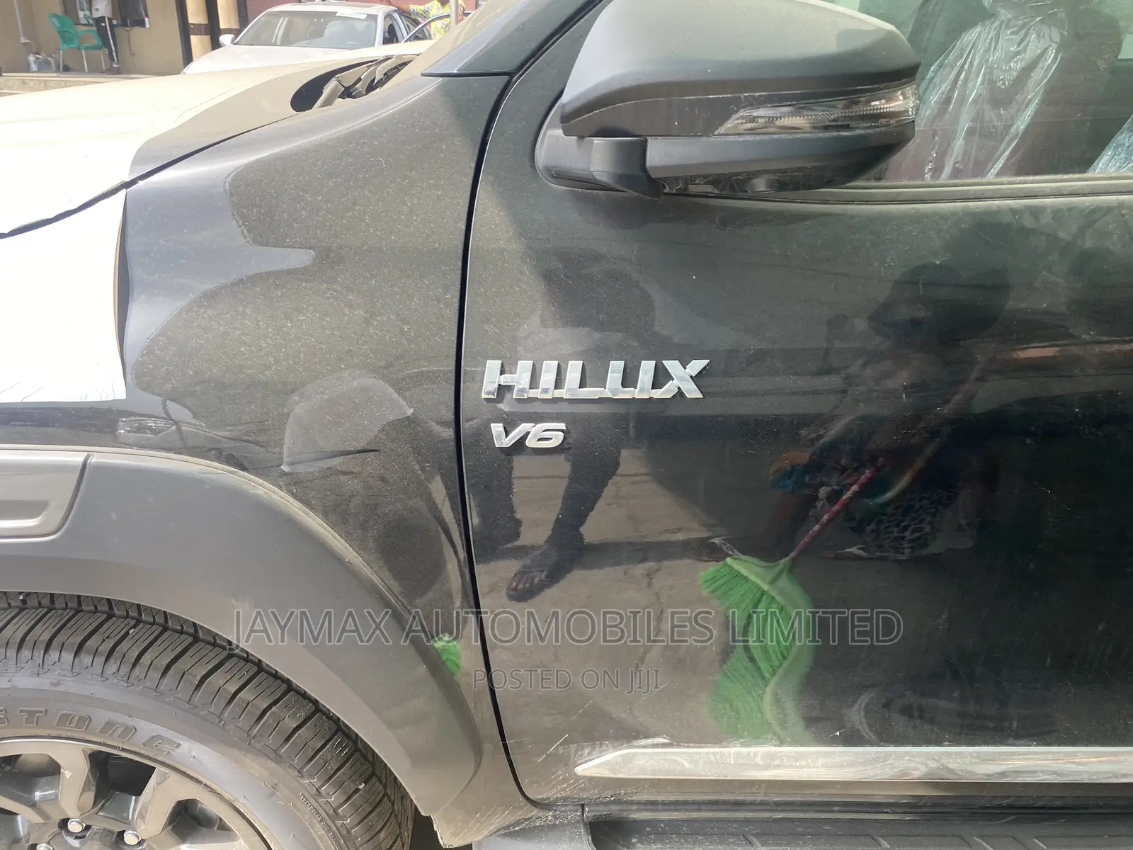 New Toyota Hilux 2023 Black
