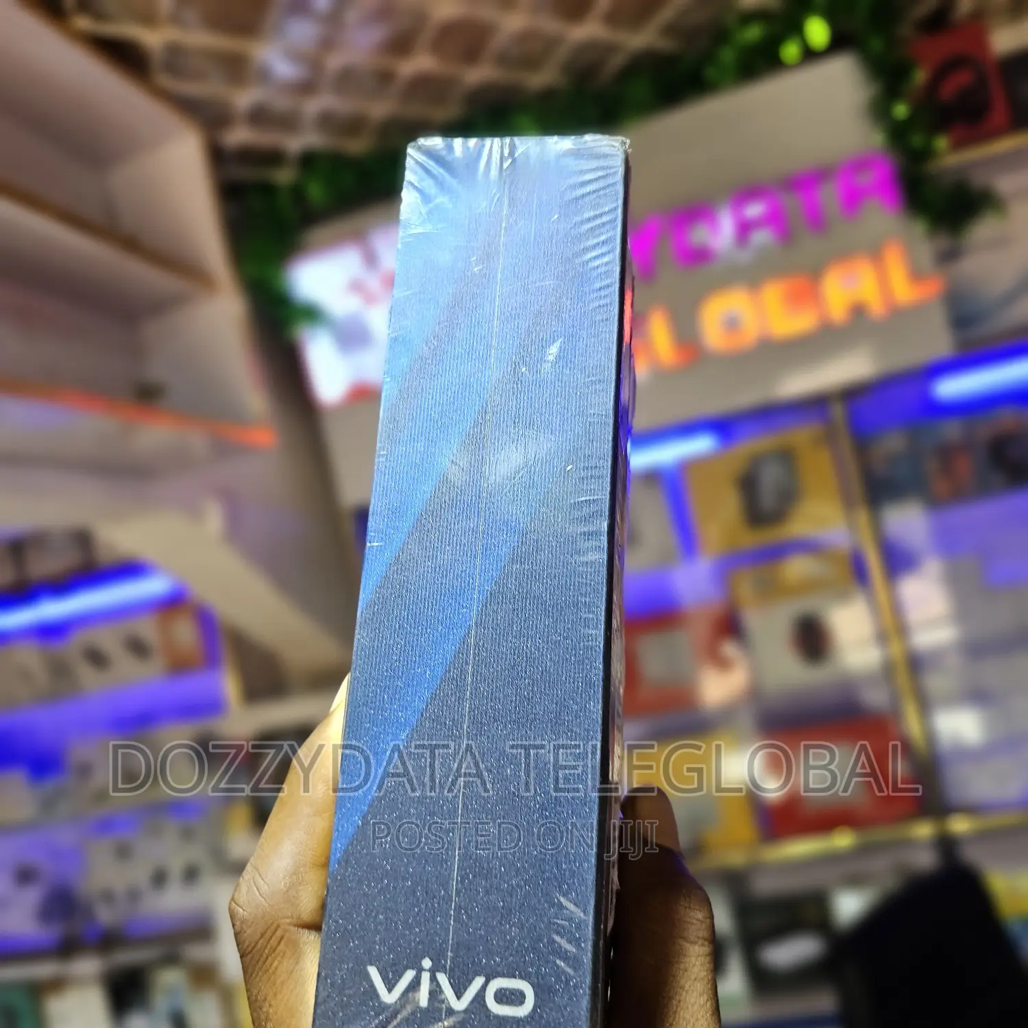 New Vivo V21 128 GB