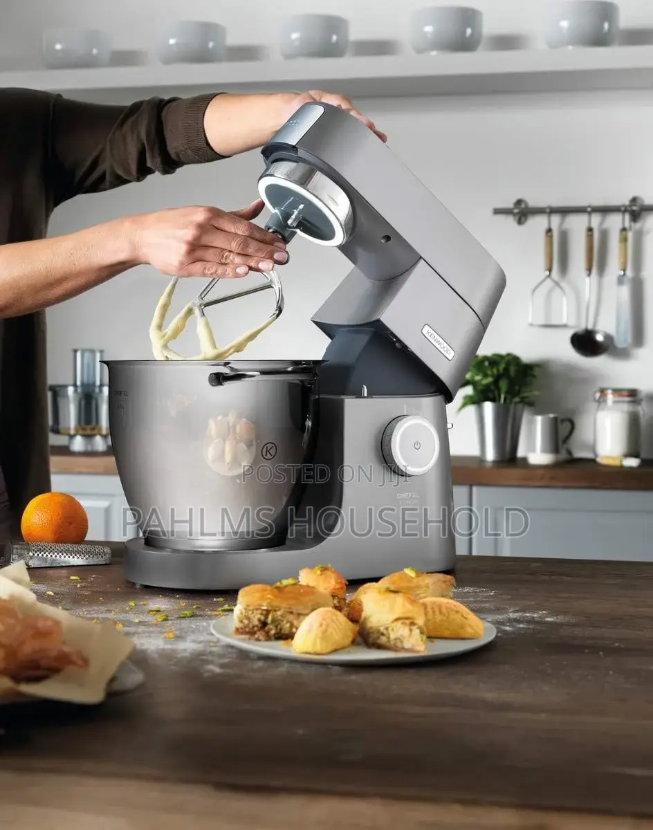 Kenwood 6.7L Professional Chef Xl Titanium Stand Mixer