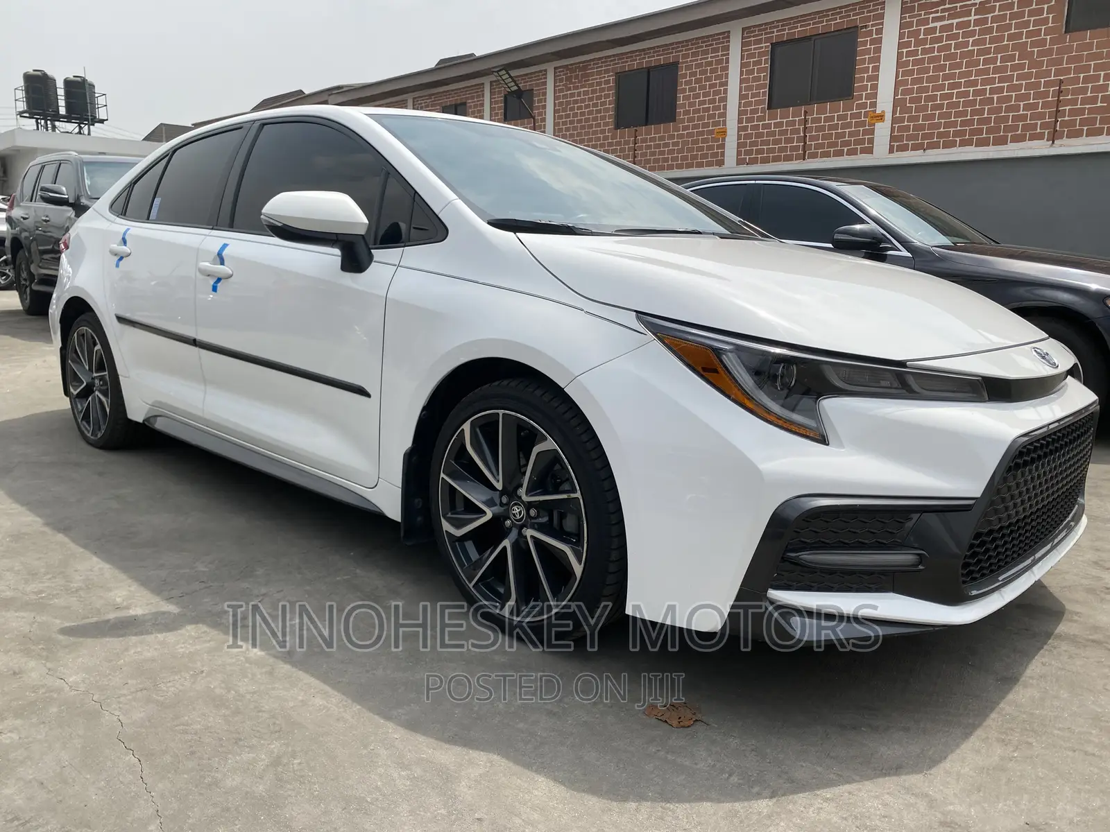 Toyota Corolla SE 2021 White