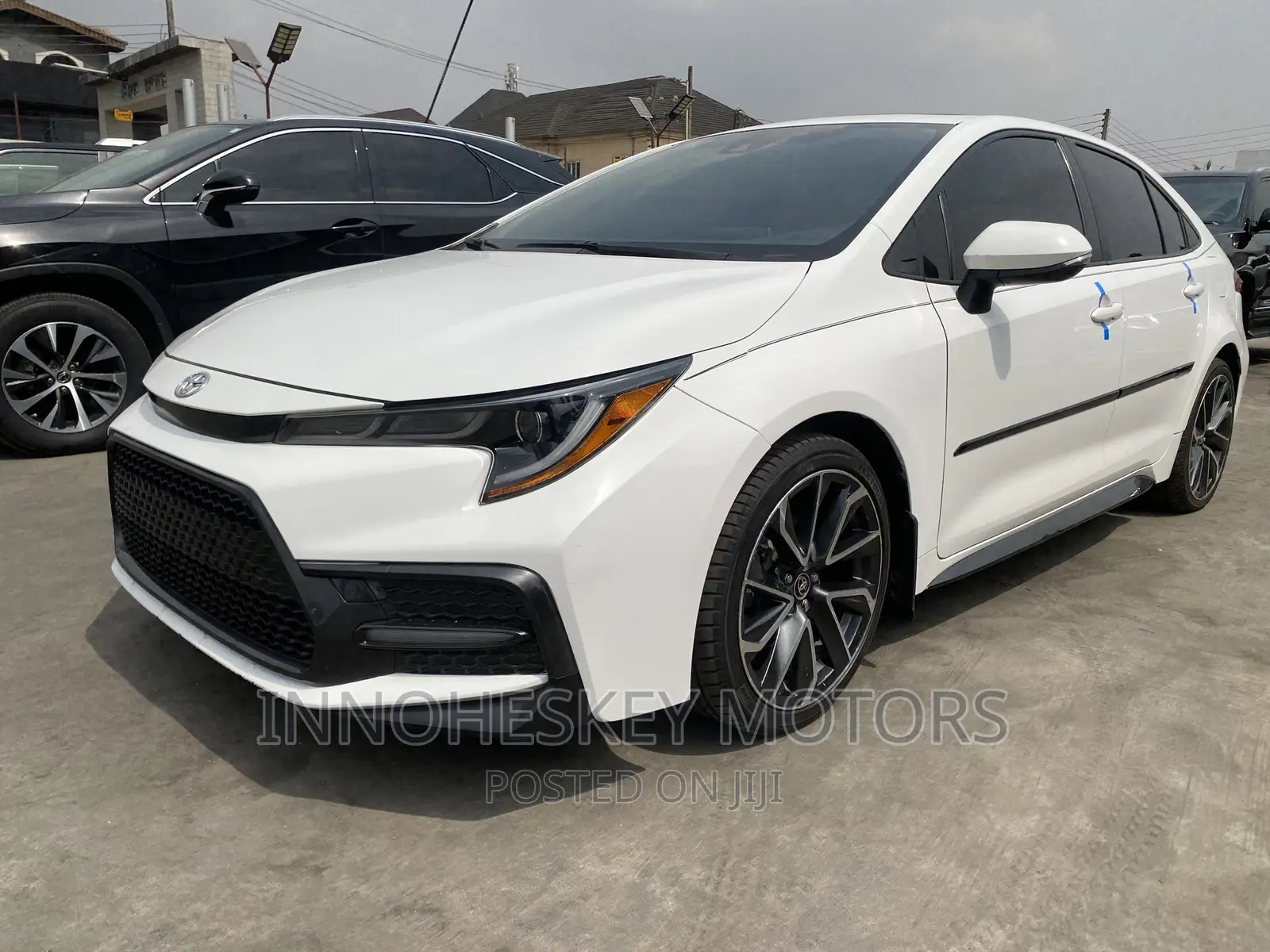 Toyota Corolla SE 2021 White