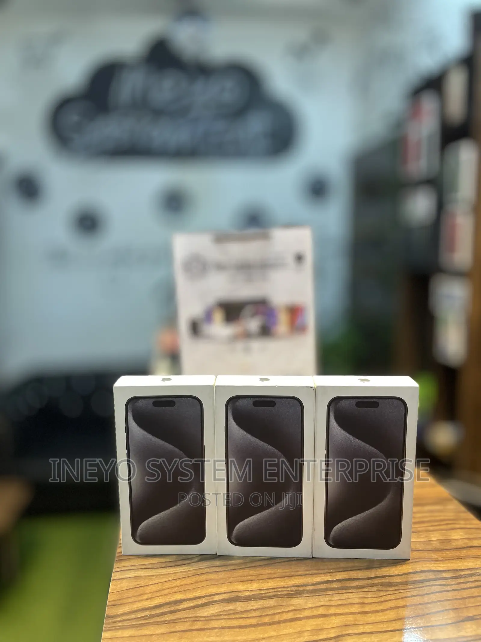 New Apple iPhone 15 Pro 128 GB
