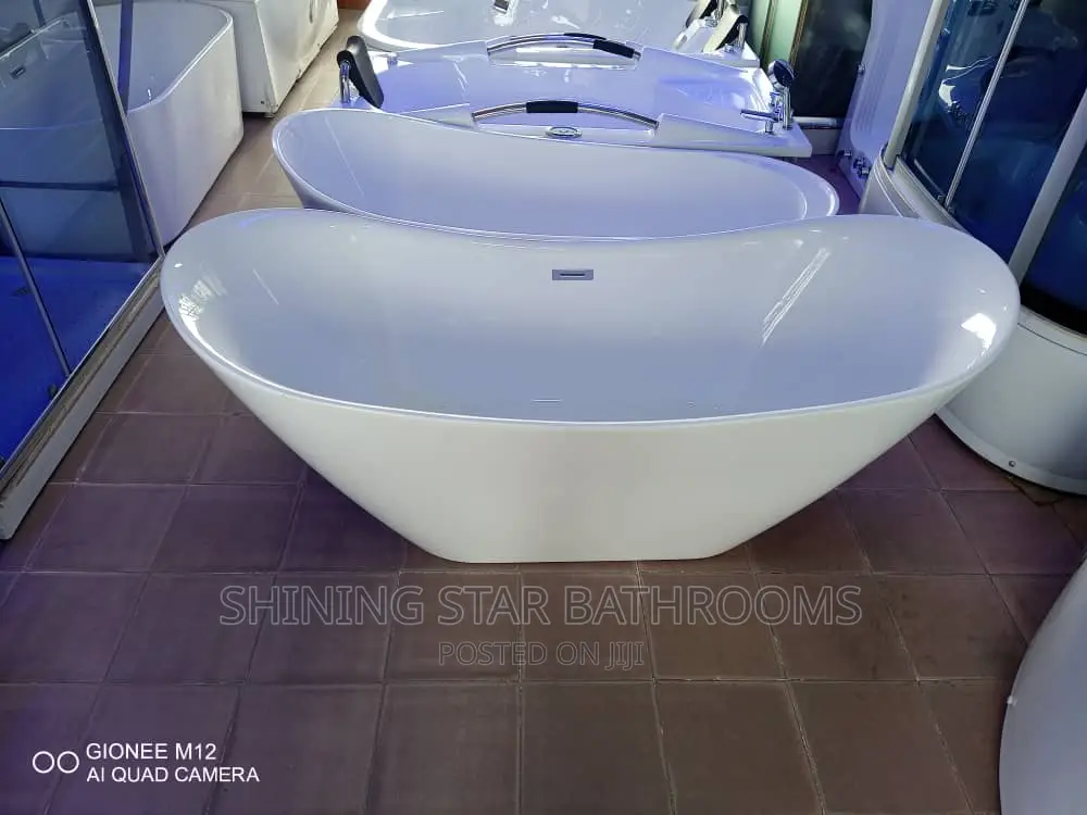 England Acrylic Bath Tub (White)