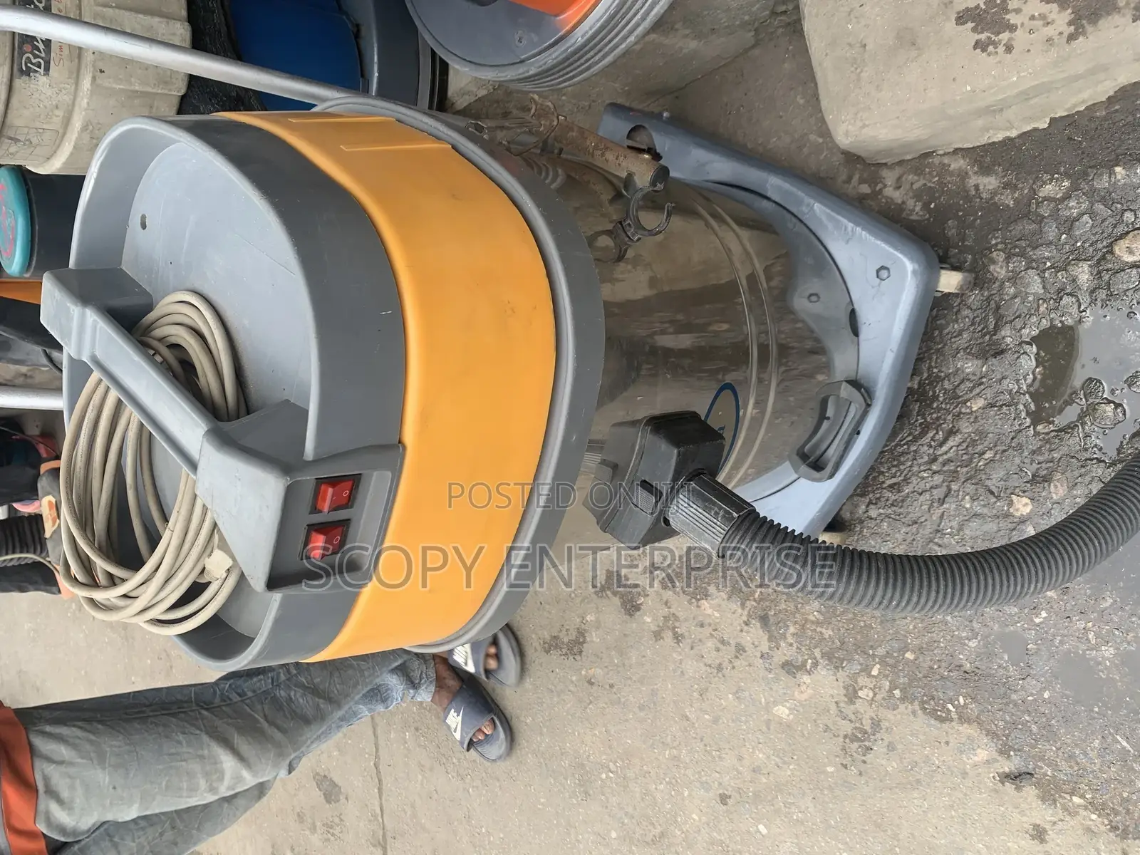 Industrial Vaccum Cleaner Dust and Sand 80 Liters