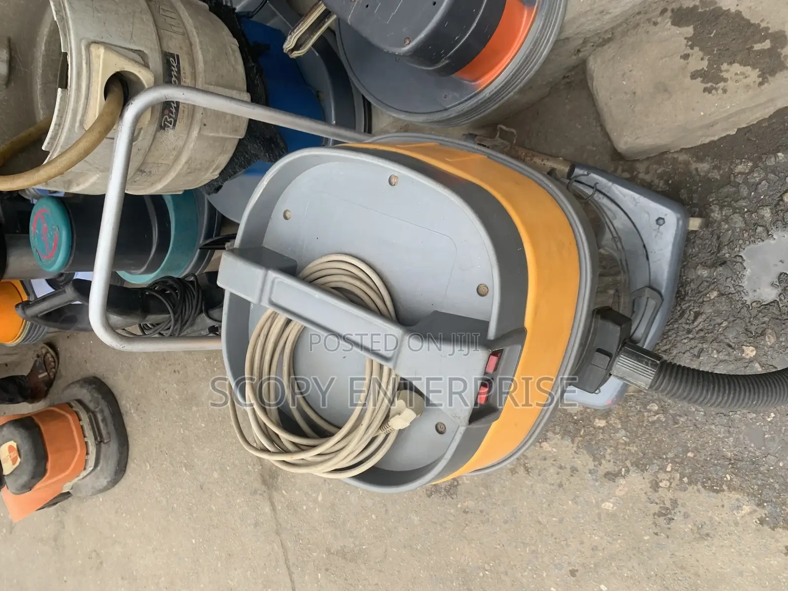 Industrial Vaccum Cleaner Dust and Sand 80 Liters