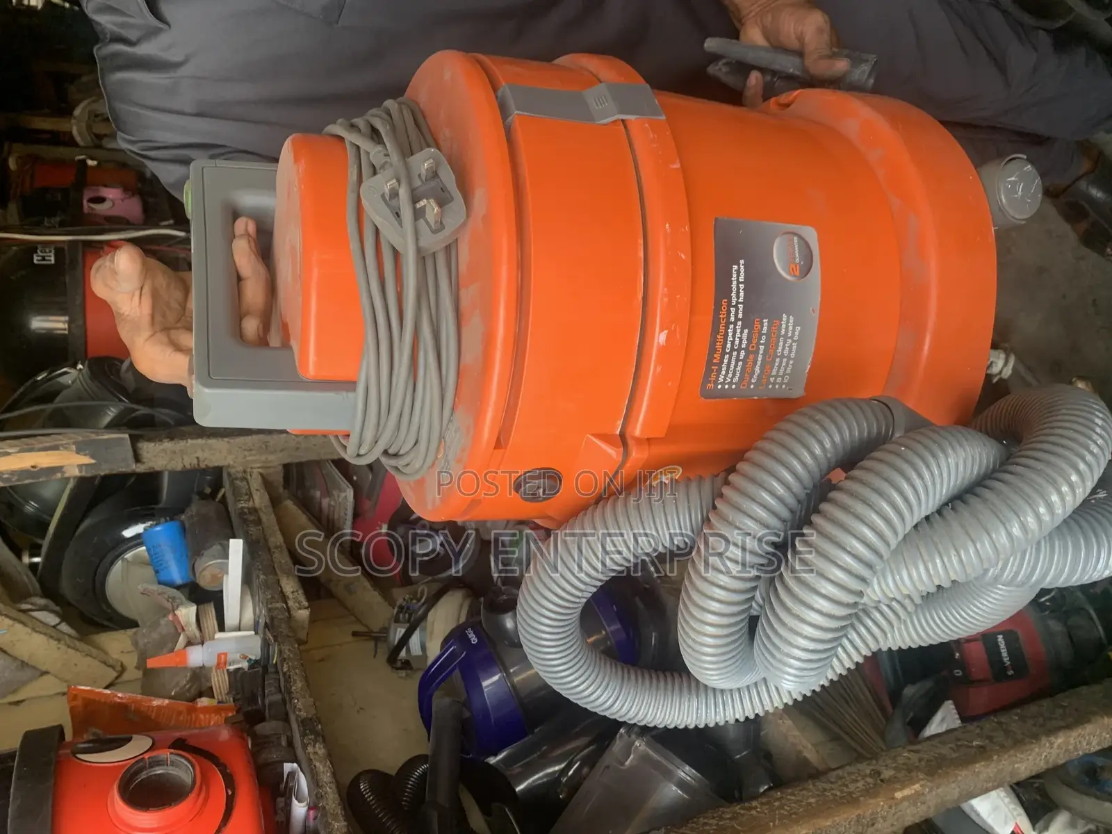 Vaccum Cleaner Dust and Sand