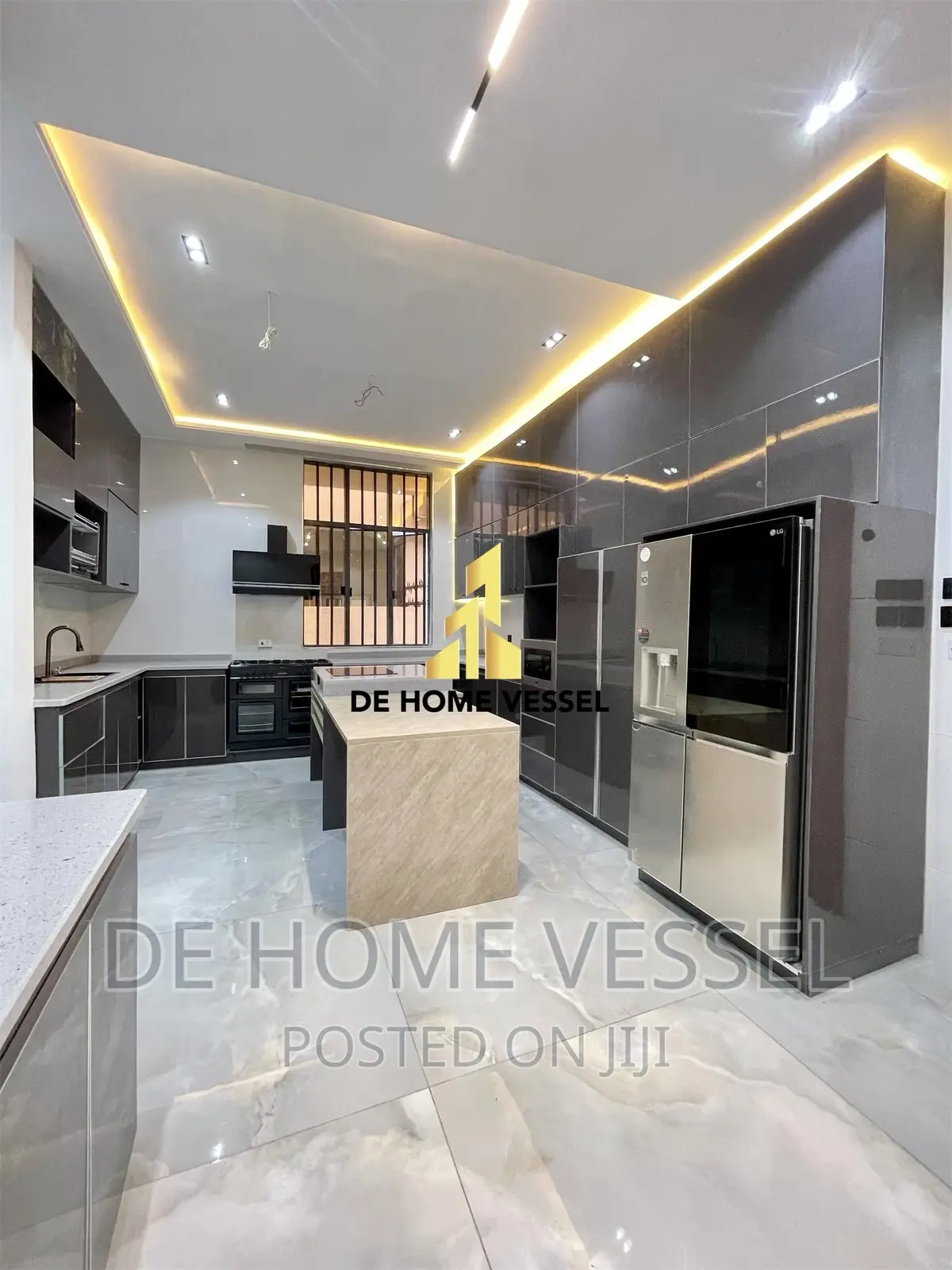 5bdrm Duplex in Lekki for sale