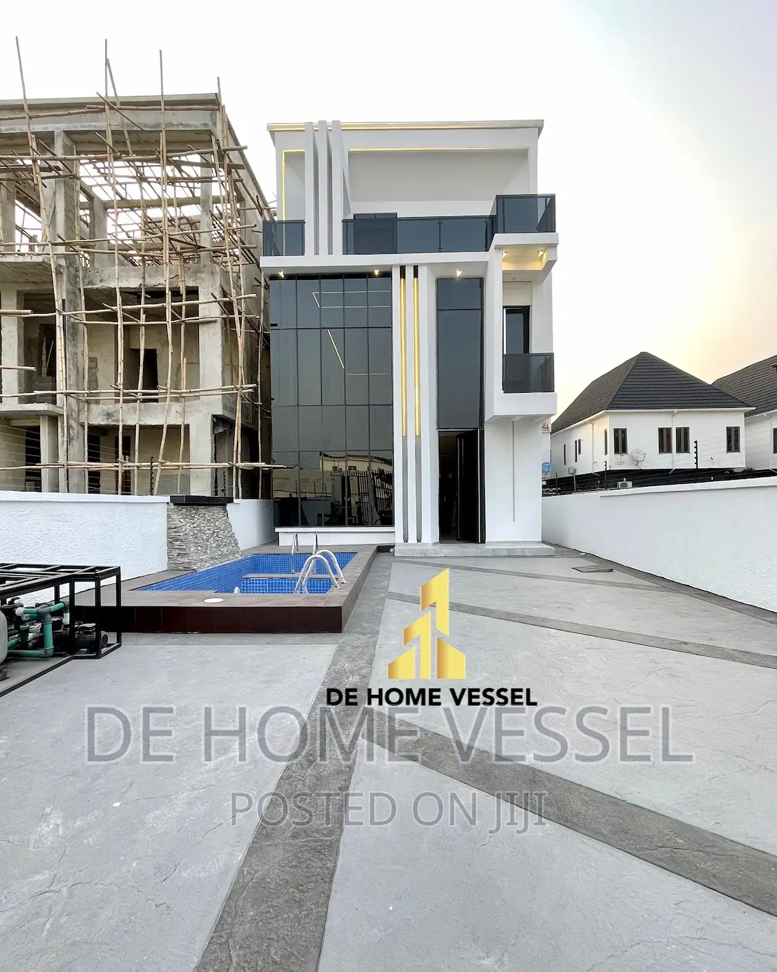 5bdrm Duplex in Lekki for sale