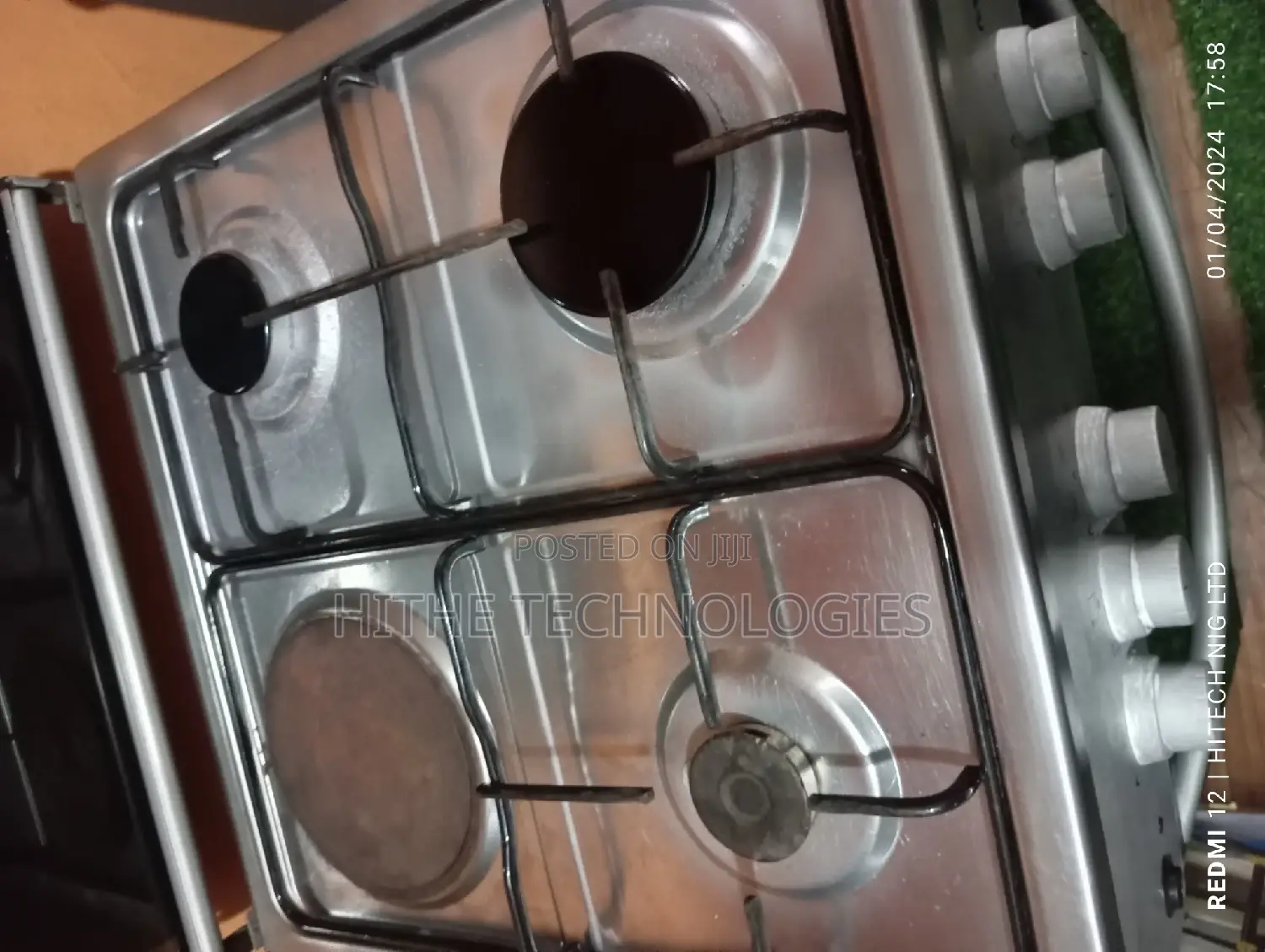 Pre-Owned Clean Gas Cooker With Oven and Grill