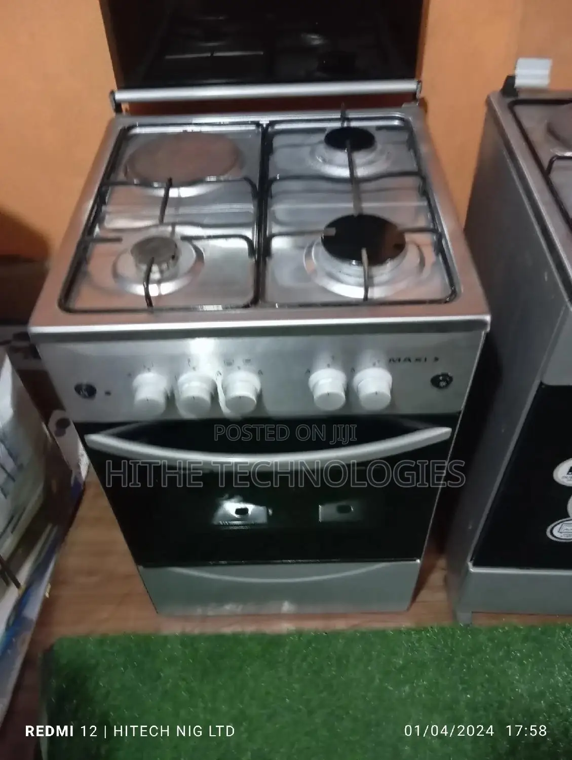Pre-Owned Clean Gas Cooker With Oven and Grill