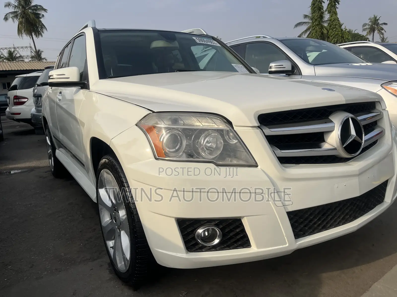 Mercedes-Benz GLK-Class 350 4MATIC 2011 White