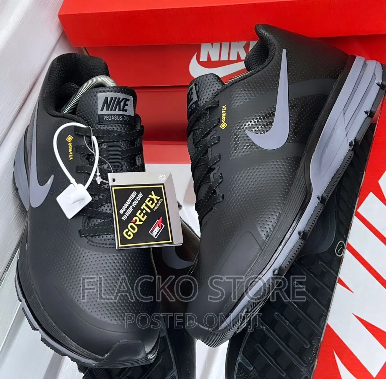 Original Nike Zoom Pegasus 30 Gore-Tex Sneakers