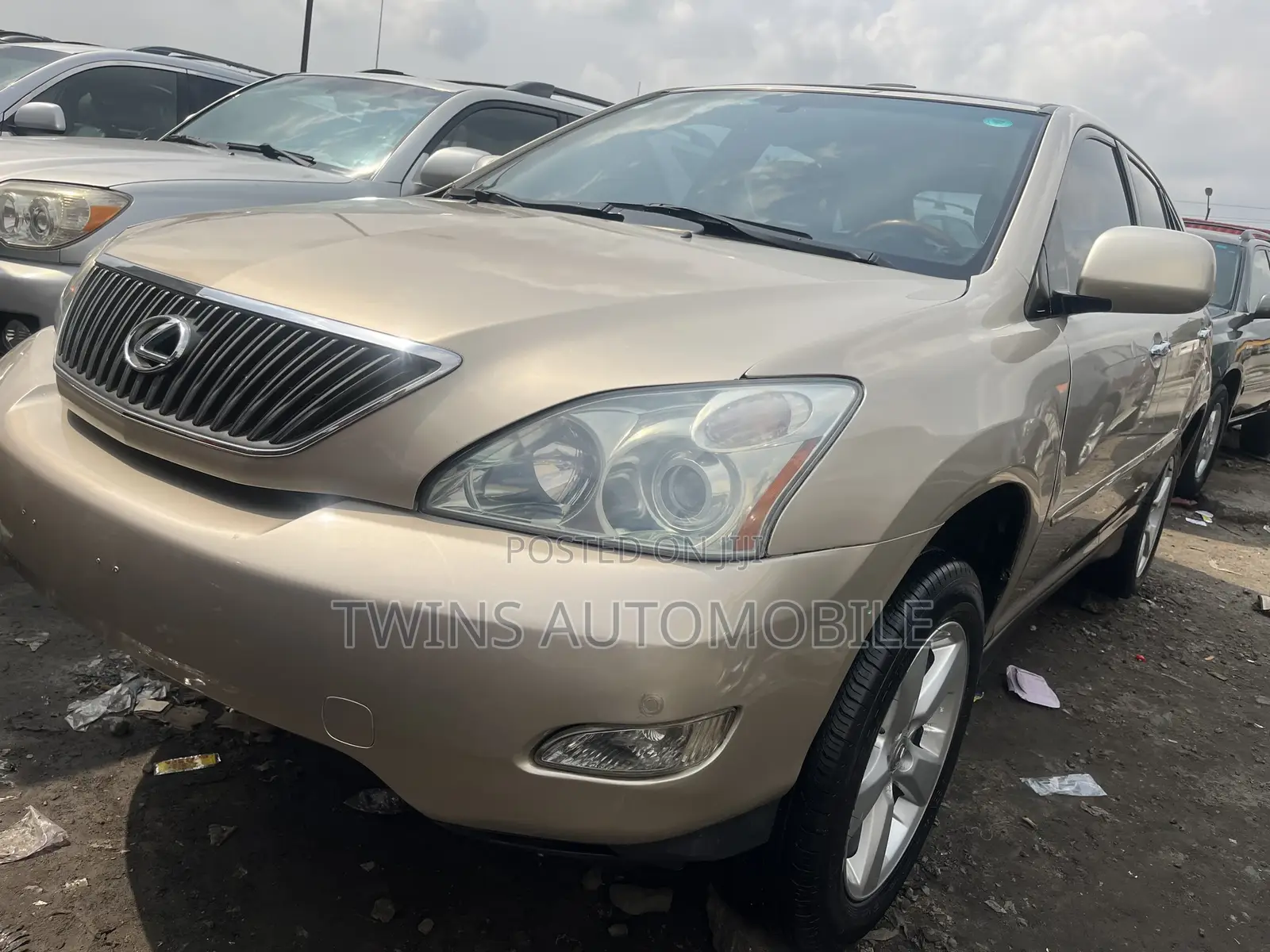 Lexus RX 330 2005 Gold