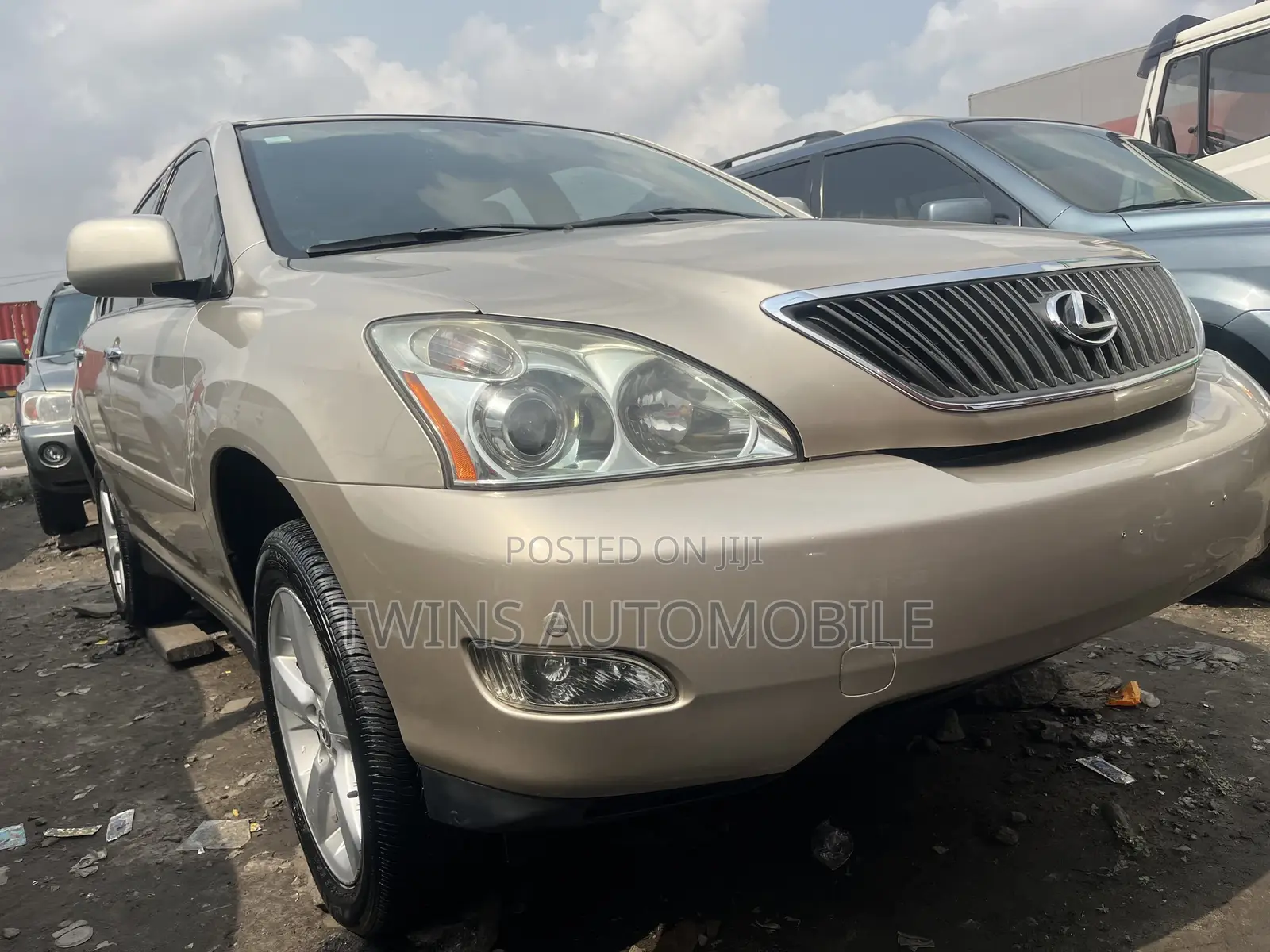Lexus RX 330 2005 Gold