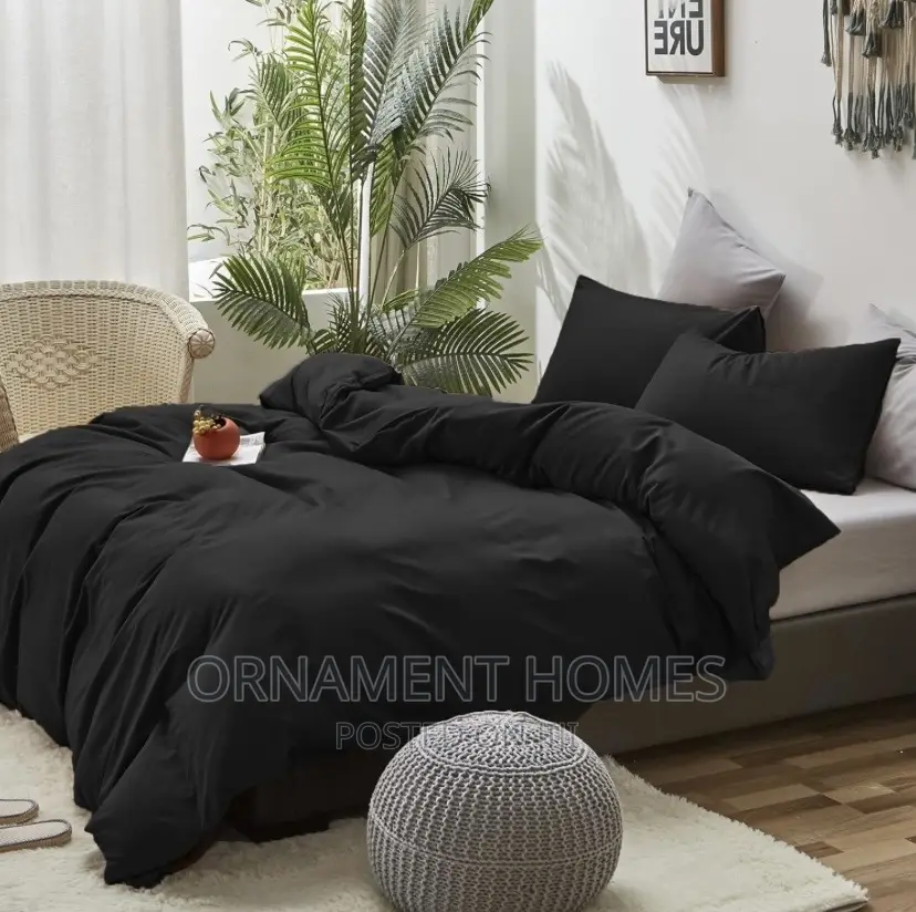 Duvet-Cover,Bedsheet Pilliowcases(White Sheet/Blackcover)